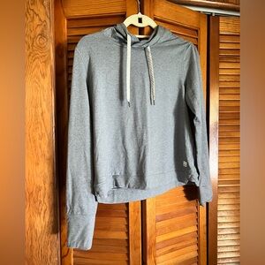 Halo essential hoodie